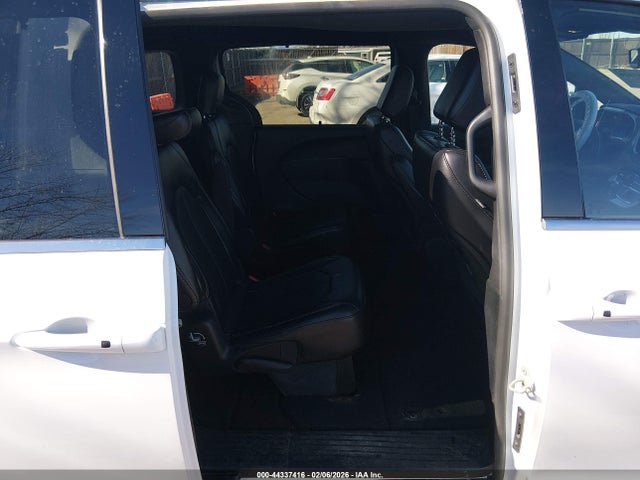Chrysler Pacifica Select 2025 2C4RC1BG3SR545598 Image 8