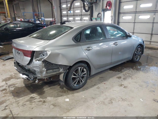 KIA Forte Lxs 2023 3KPF24AD2PE609573 Image 4