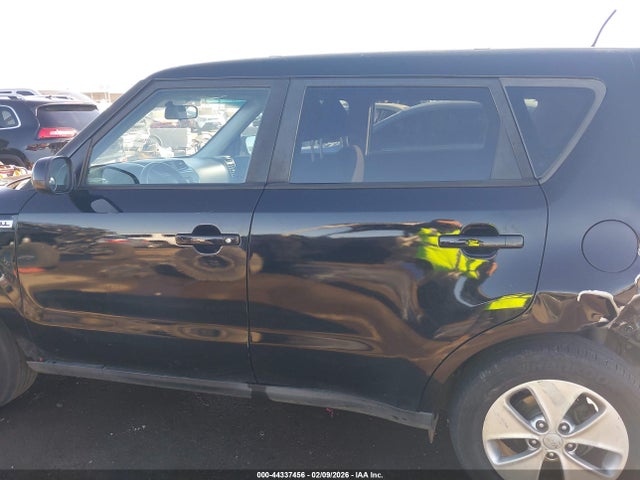 KIA Soul 2016 KNDJN2A28G7318256 Image 15