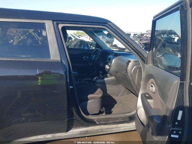 KIA Soul 2016 KNDJN2A28G7318256 Image 5
