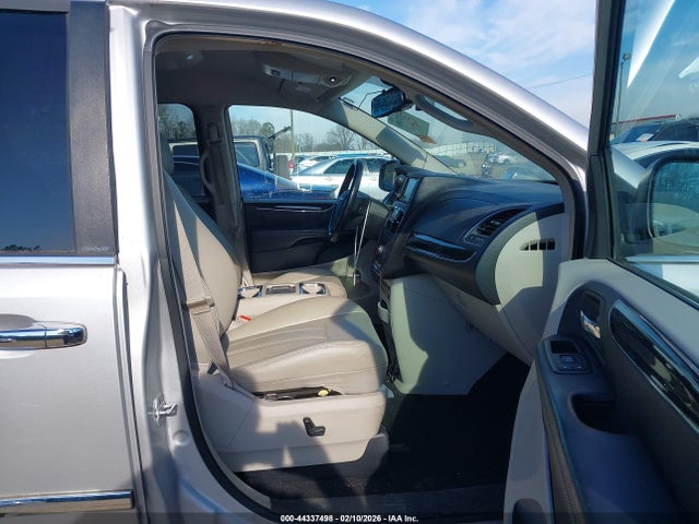 2012 Chrysler Town & Country Touring-l მანქანა იყიდება აუქციონზე, vin: 2C4RC1CG8CR361337, აუქციონის ნომერი: 44337498