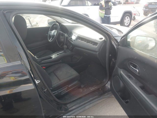 3CZRU5H38GM709283 Honda HR-V LX