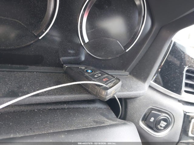 2018 BMW X1 WBXHT3C36J5L28824 Photo 10