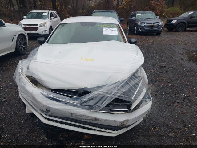 Продажа на аукционе авто 2015 Volkswagen Jetta 2.0l S, vin: 3VW2K7AJ0FM315449, номер лота: 44337586