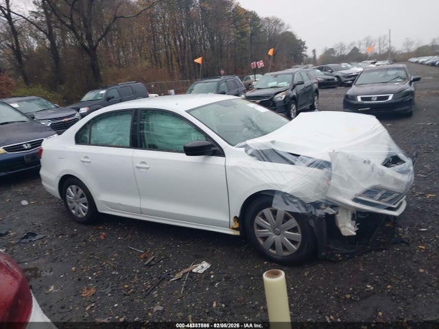 Продажа на аукционе авто 2015 Volkswagen Jetta 2.0l S, vin: 3VW2K7AJ0FM315449, номер лота: 44337586