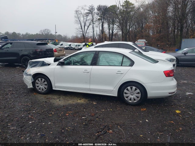 Продажа на аукционе авто 2015 Volkswagen Jetta 2.0l S, vin: 3VW2K7AJ0FM315449, номер лота: 44337586
