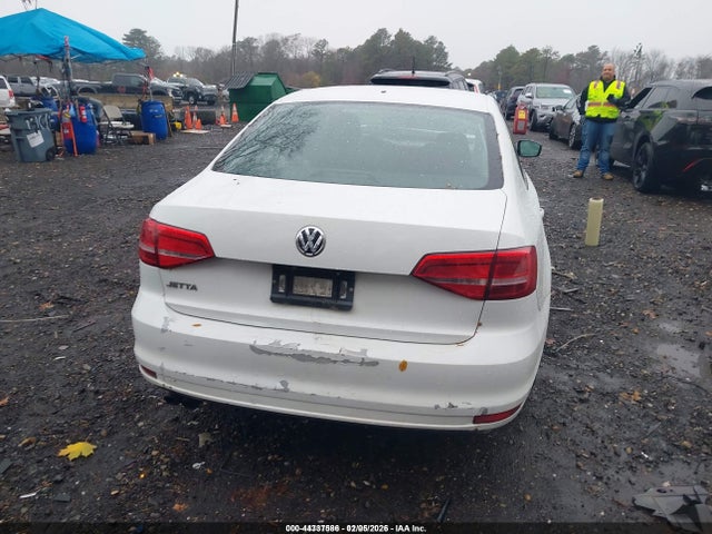 Продажа на аукционе авто 2015 Volkswagen Jetta 2.0l S, vin: 3VW2K7AJ0FM315449, номер лота: 44337586