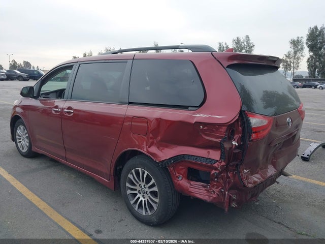 Продажа на аукционе авто 2019 Toyota Sienna Xle 8 Passenger, vin: 5TDYZ3DC6KS017142, номер лота: 44337607