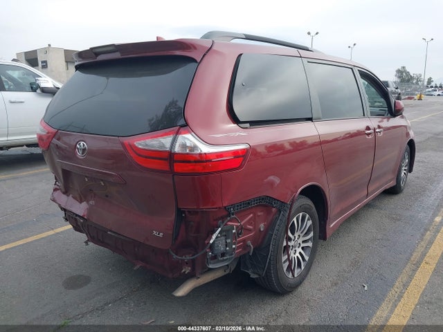 Продажа на аукционе авто 2019 Toyota Sienna Xle 8 Passenger, vin: 5TDYZ3DC6KS017142, номер лота: 44337607