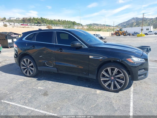 SADCK2BV8HA079357 Jaguar F-pace 35t Prestige