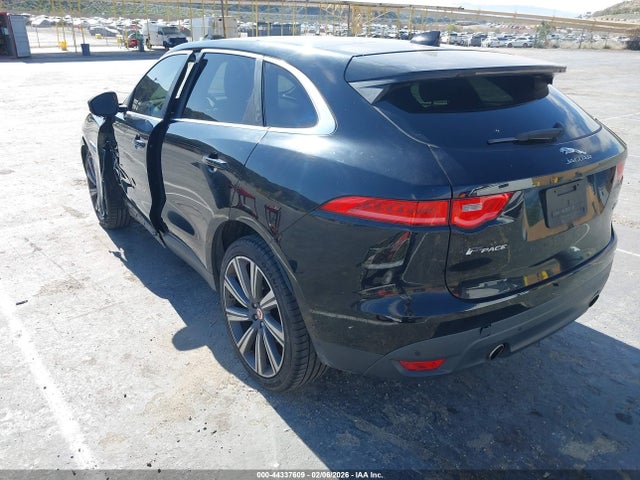2017 JAGUAR F-PACE SADCK2BV8HA079357 Photo 2