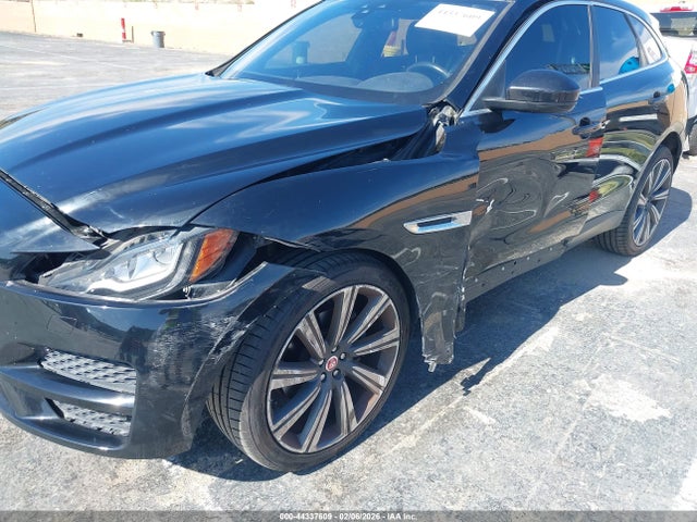2017 JAGUAR F-PACE SADCK2BV8HA079357 Photo 5