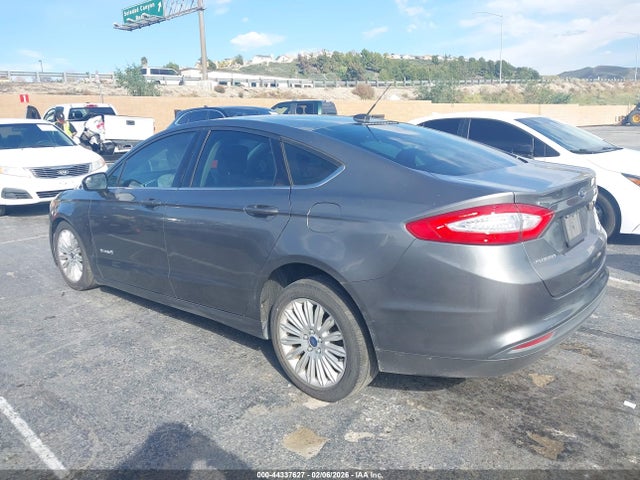 3FA6P0LU7ER392749 Ford Fusion Hybrid Se