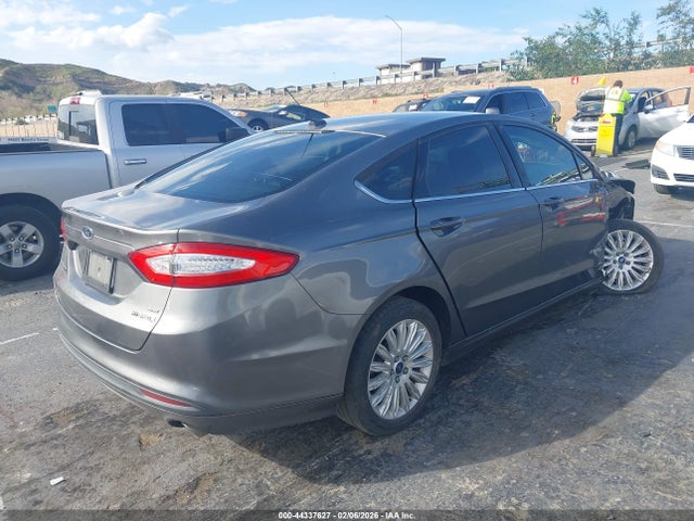 3FA6P0LU7ER392749 Ford Fusion Hybrid Se