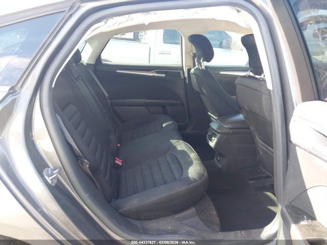 3FA6P0LU7ER392749 Ford Fusion Hybrid Se