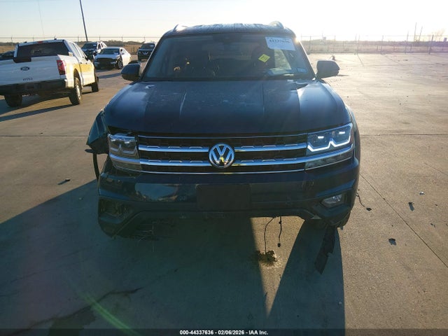 2019 Volkswagen Atlas 3.6l V6 Se W/technology მანქანა იყიდება აუქციონზე, vin: 1V2WR2CA4KC599646, აუქციონის ნომერი: 44337636