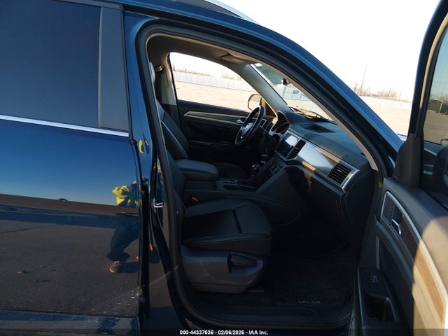 2019 Volkswagen Atlas 3.6l V6 Se W/technology მანქანა იყიდება აუქციონზე, vin: 1V2WR2CA4KC599646, აუქციონის ნომერი: 44337636