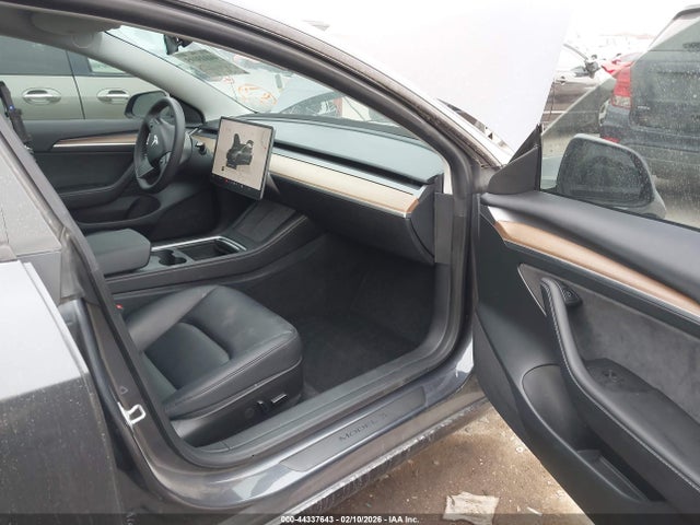 44337643 :رقم المزاد ، 5YJ3E1EC6PF637395 vin ، 2023 Tesla Model 3 Performance Dual Motor All-wheel Drive مزاد بيع
