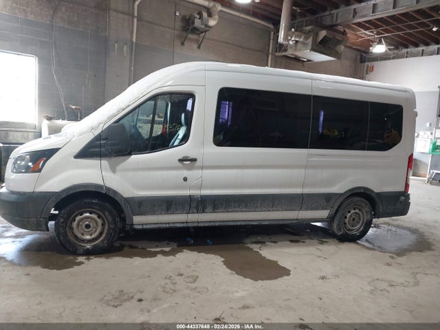 44337648 :رقم المزاد ، 1FDZX2CMXHKB28058 vin ، 2017 Ford Transit-350 Xl مزاد بيع