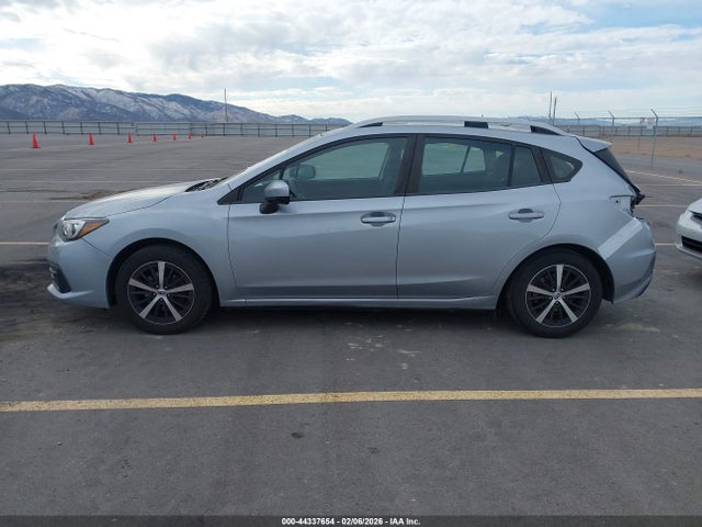 4S3GTAD67L3713278 Subaru Impreza Premium 5-door