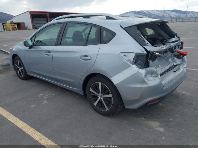 4S3GTAD67L3713278 Subaru Impreza Premium 5-door
