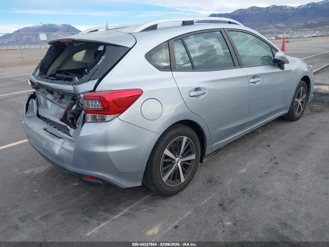 4S3GTAD67L3713278 Subaru Impreza Premium 5-door