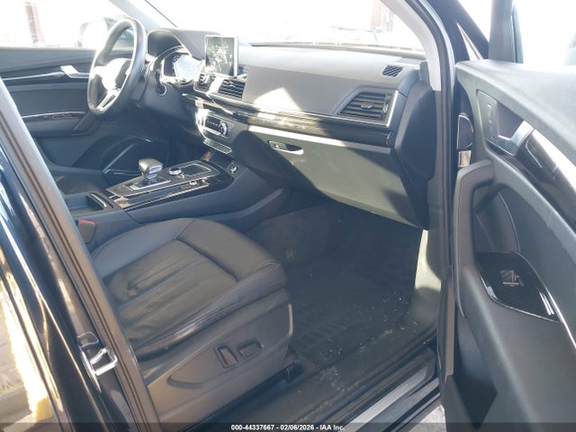 2018 AUDI Q5 WA1BNAFY1J2150261 Photo 4