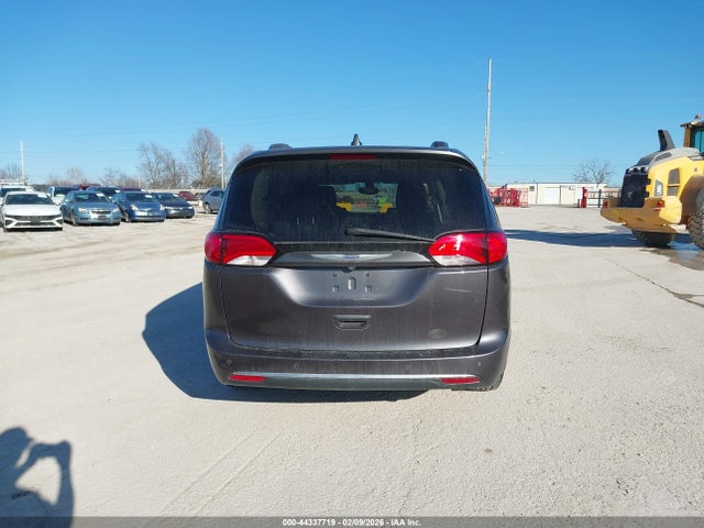 Продажа на аукционе авто 2019 Chrysler Pacifica Touring L, vin: 2C4RC1BGXKR531522, номер лота: 44337719