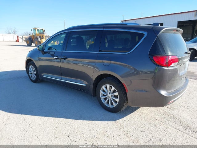 Продажа на аукционе авто 2019 Chrysler Pacifica Touring L, vin: 2C4RC1BGXKR531522, номер лота: 44337719