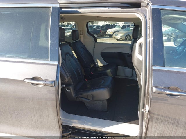 Продажа на аукционе авто 2019 Chrysler Pacifica Touring L, vin: 2C4RC1BGXKR531522, номер лота: 44337719