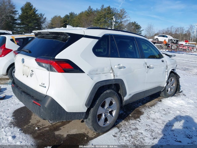 Toyota Rav4 Hybrid Le 2022 JTMLWRFV9ND156914 Image 4