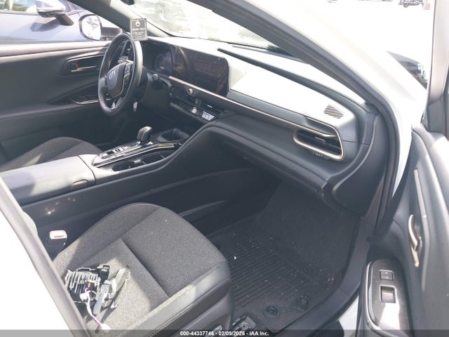 Toyota Crown Xle 2024 JTDAAAAF0R3029293 Image 5