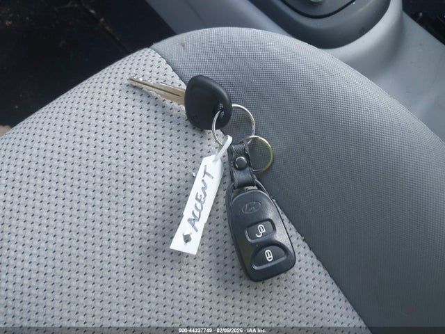 2010 HYUNDAI ACCENT KMHCN4ACXAU505113 Photo 10