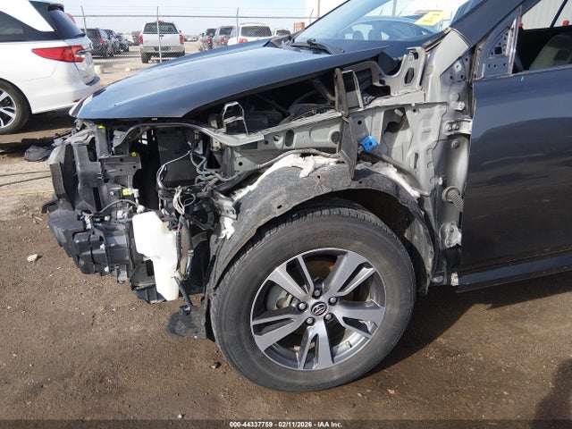 2017 TOYOTA RAV4 JTMWFREV1HJ120932 Photo 5