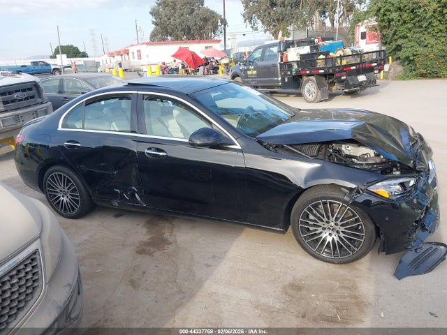 W1KAF4GB7RR223667 Mercedes-Benz C 300