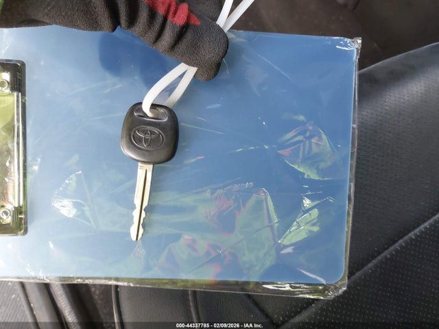 5YFBURHE2HP701836 Toyota COROLLA L