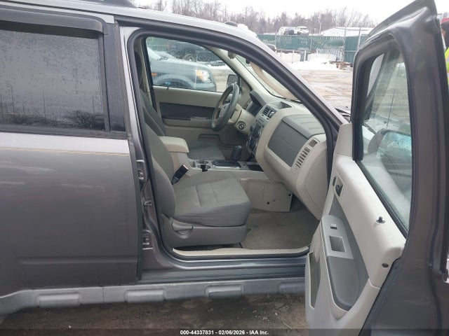 2009 FORD ESCAPE 1FMCU03G09KB87389 Photo 4