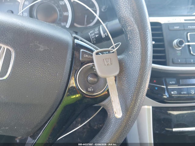 1HGCR2F37HA231145 Honda ACCORD LX