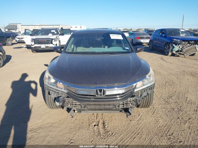 1HGCR2F37HA231145 Honda ACCORD LX