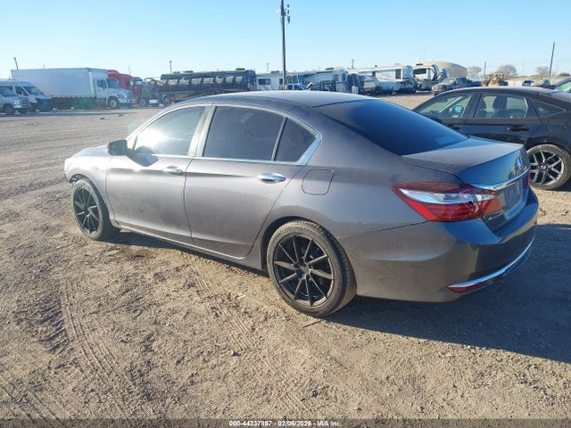 1HGCR2F37HA231145 Honda ACCORD LX