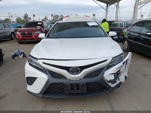 4T1B11HK4KU840677 Toyota CAMRY SE