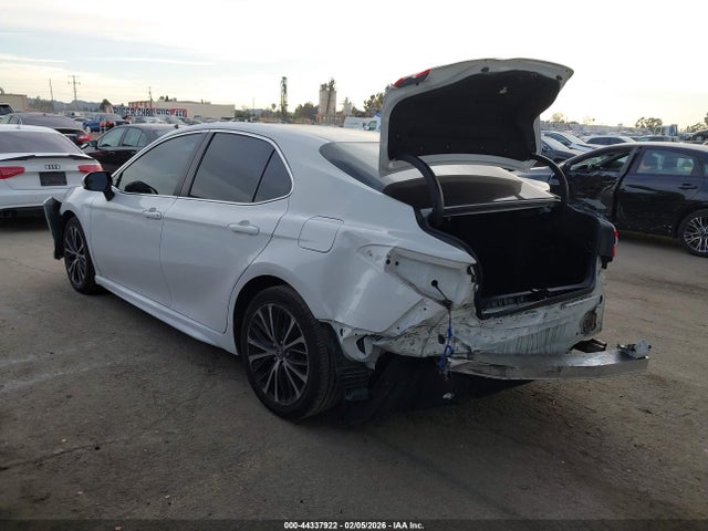 4T1B11HK4KU840677 Toyota CAMRY SE