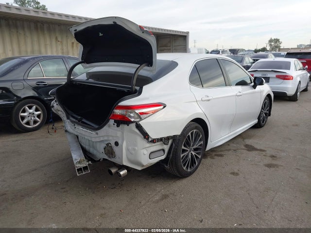 4T1B11HK4KU840677 Toyota CAMRY SE