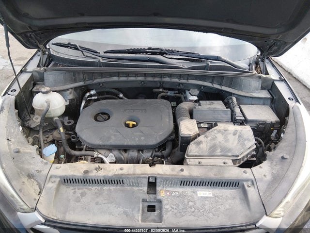 KM8J33A44HU508633 Hyundai TUCSON SE