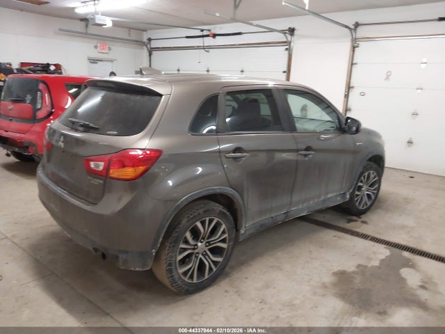 2017 MITSUBISHI OUTLANDER SPORT JA4AR3AU1HZ042238 Photo 3