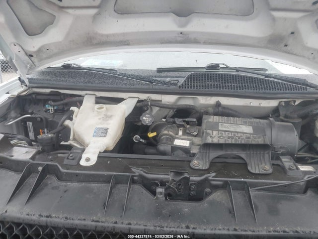 Chevrolet Express 2500 Work Van 2016 1GCWGAFF8G1276809 Image 10