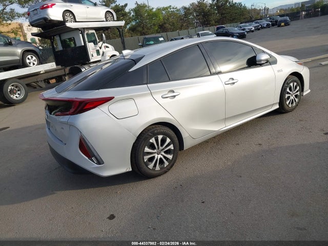 2020 TOYOTA PRIUS PRIME JTDKARFP8L3140962 Photo 3