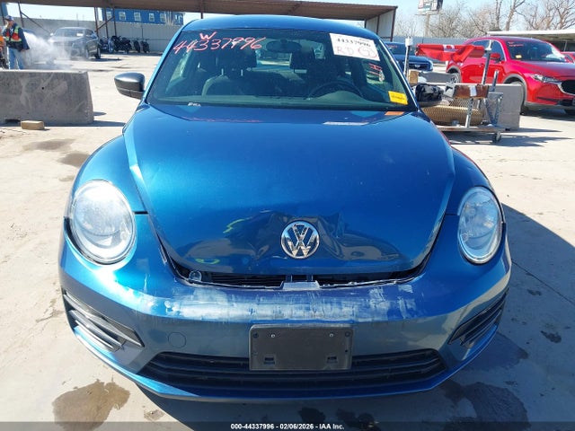 2018 VOLKSWAGEN BEETLE 3VWFD7AT4JM709722 Photo 5