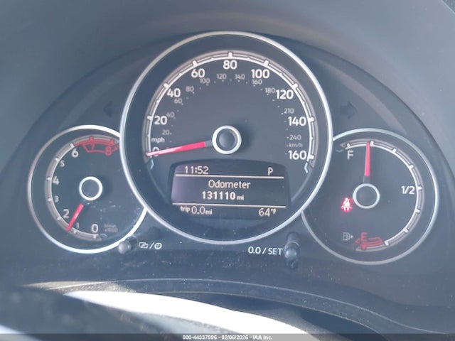 2018 VOLKSWAGEN BEETLE 3VWFD7AT4JM709722 Photo 6