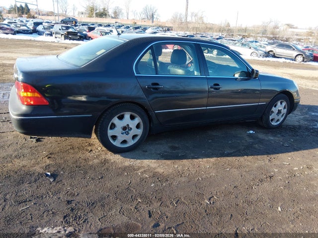 2003 LEXUS LS 430 JTHBN30F830113665 Photo 3